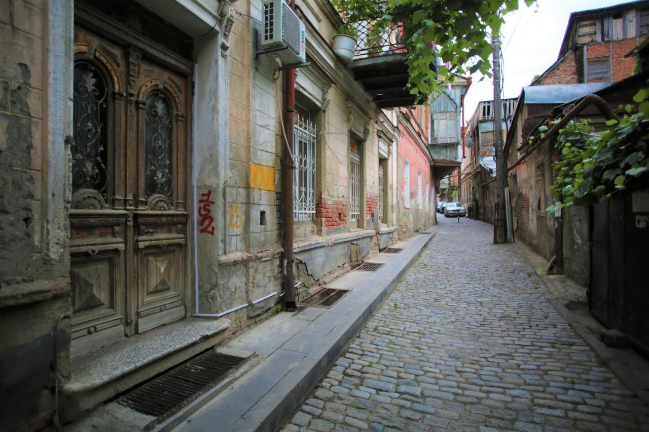 Love Home Tbilisi Bagian luar foto
