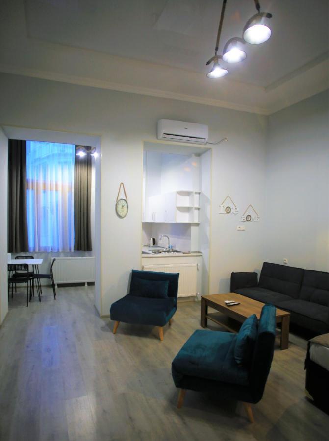 Love Home Tbilisi Bagian luar foto
