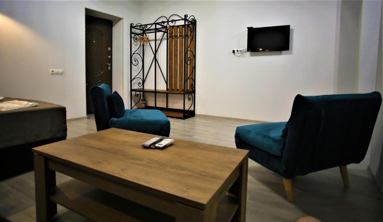 Love Home Tbilisi Bagian luar foto